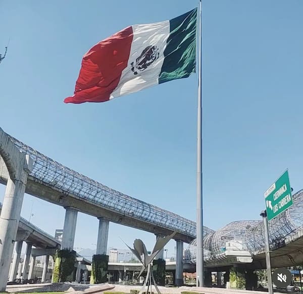 メキシコのバンデラス記念碑
