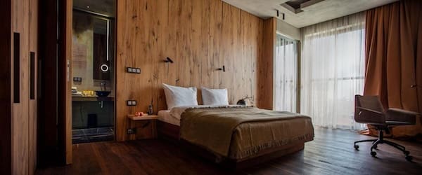 ホテル・ワルシャワ